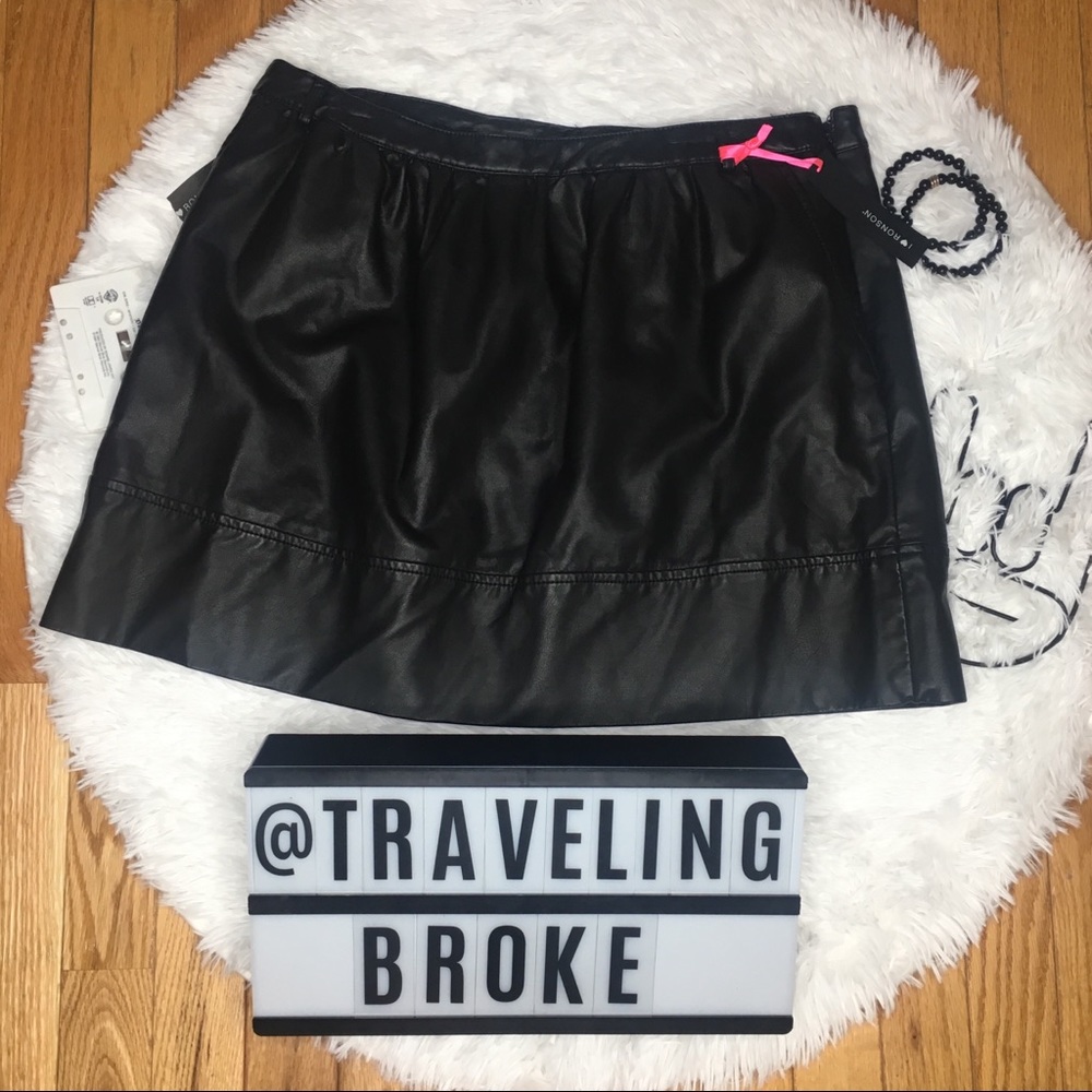 🆕 I Heart Ronson Faux Leather Black Mini Skirt